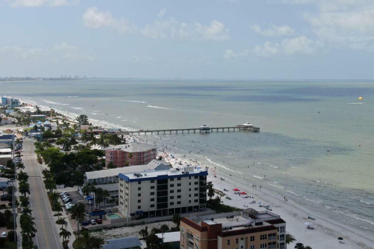 Estero Island Apartment With Boat Dock Fort Myers Beach Zewnętrze zdjęcie